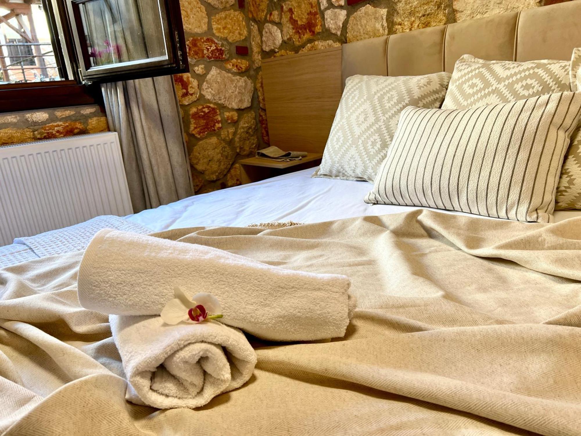 Boutique Stone House Pension Psakoudia Buitenkant foto