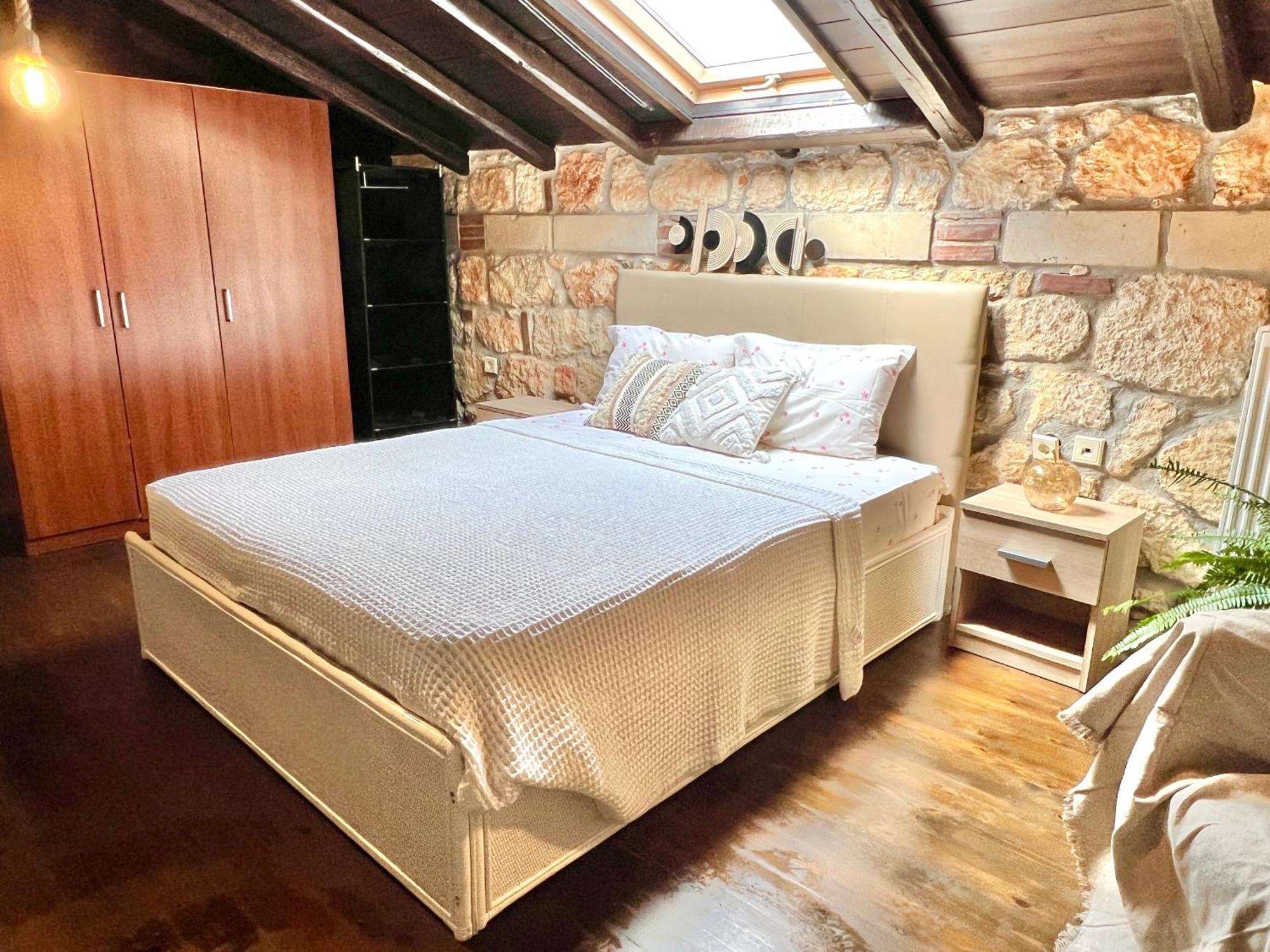 Boutique Stone House Pension Psakoudia Buitenkant foto